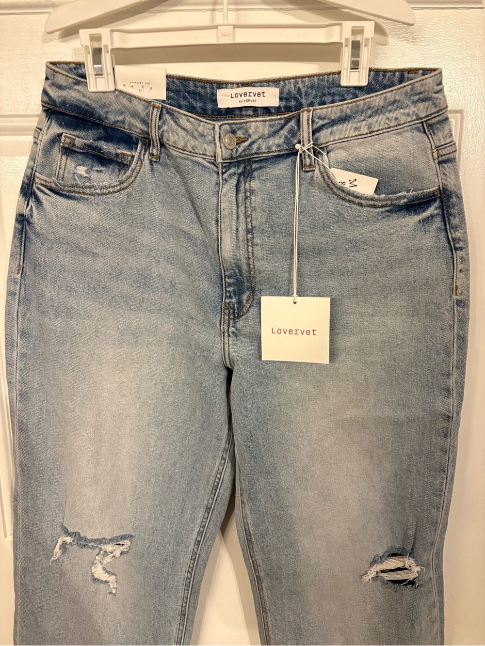 Lovervet Light Blue Boyfriend Jeans — Relaxed Distressed Denim